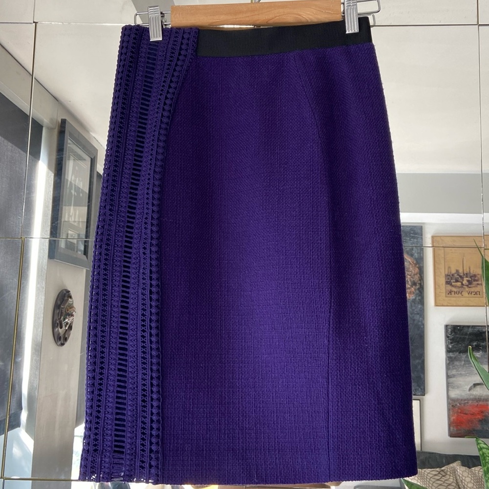 Elie Tahari Fall Eggplant 🍆 Skirt size 4